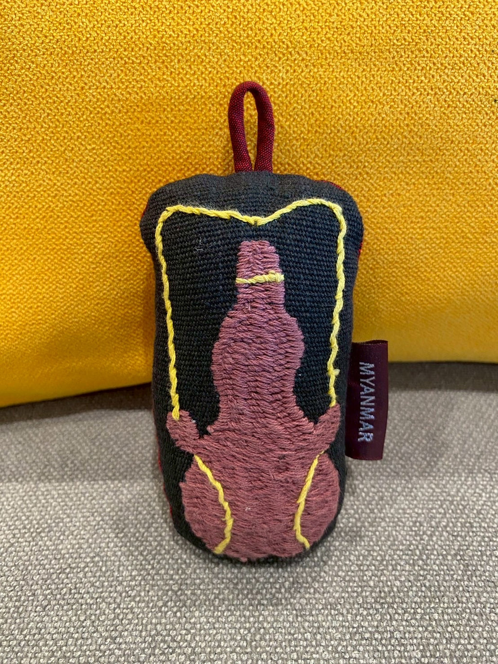 ミャンマーのキーホルダー①