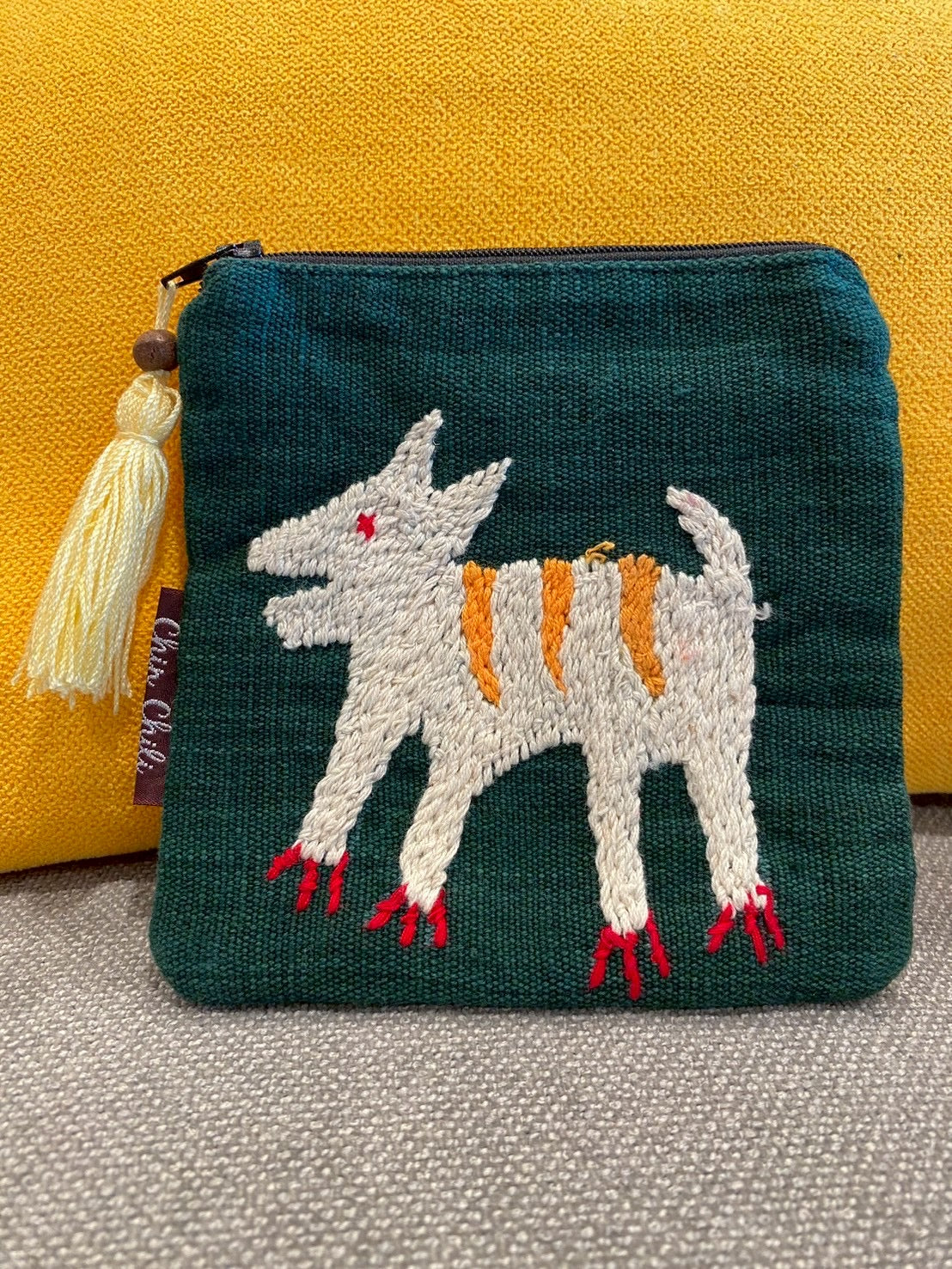 動物柄の小さなポーチ①
