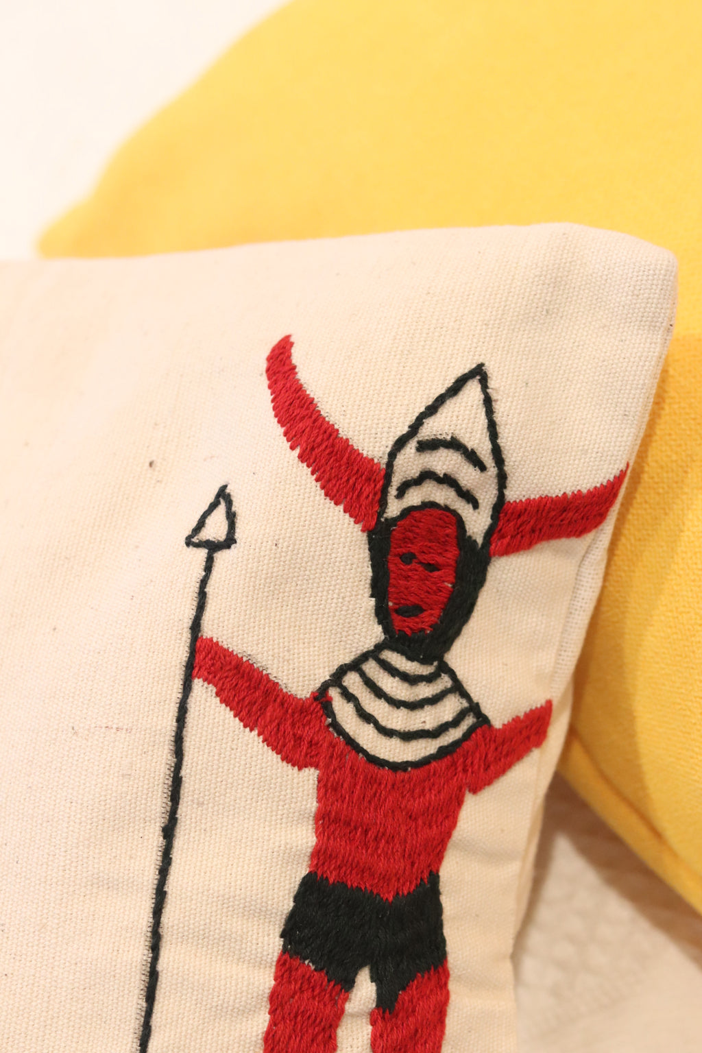 手ぬいの小さめクッションカバー(白)