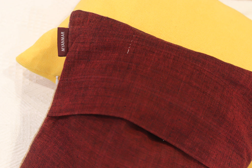 手ぬいの小さめクッションカバー(茶)