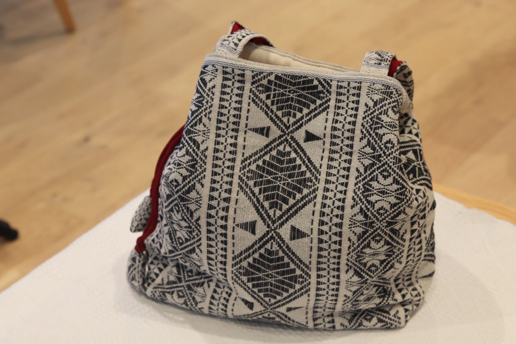 手提げカバン ②