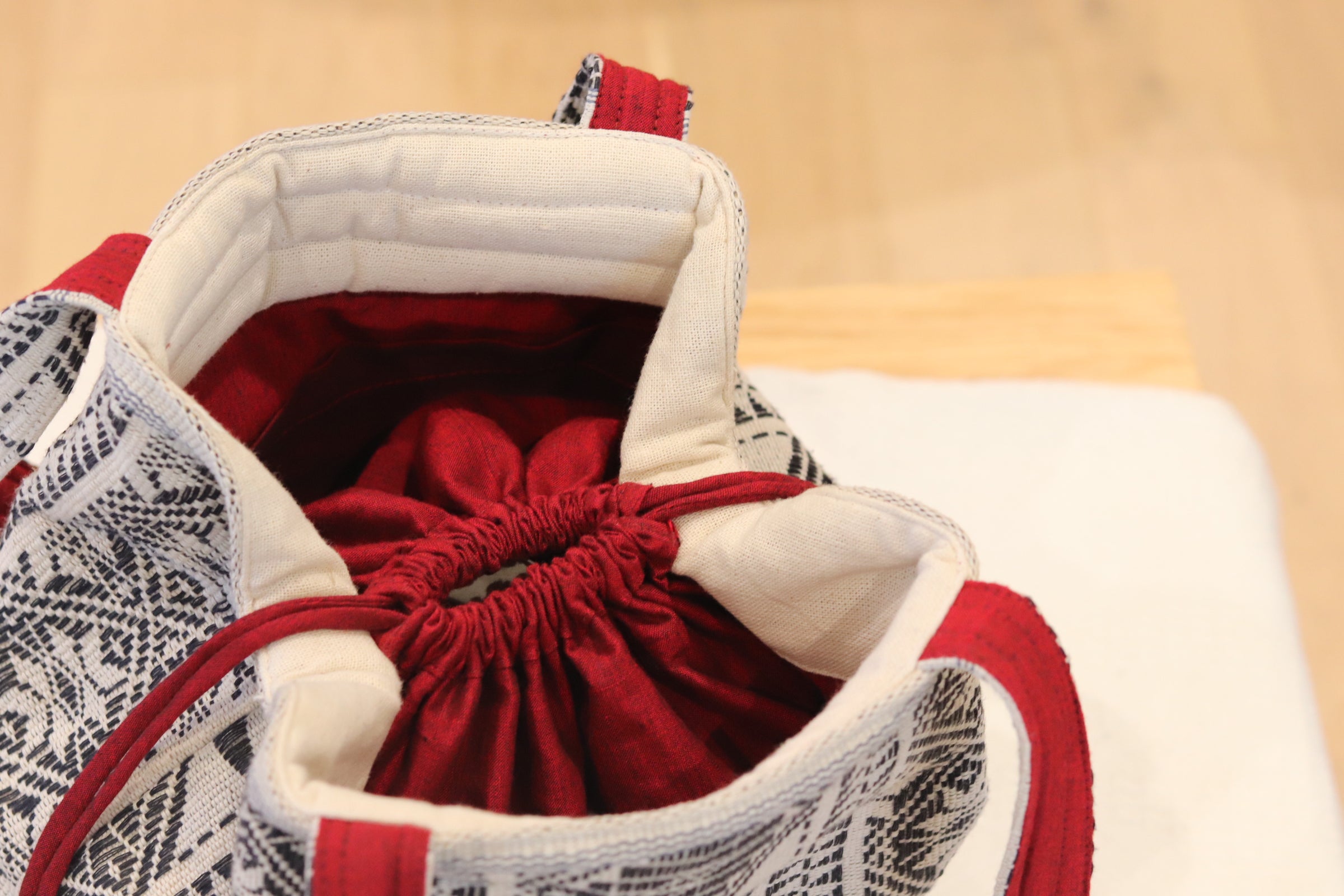 手提げカバン ②