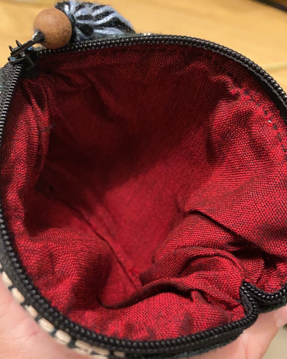 エキゾチックなミニポーチ